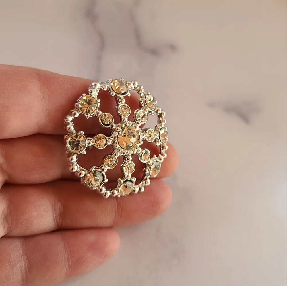 Vintage Rhinestone Circular Brooch
